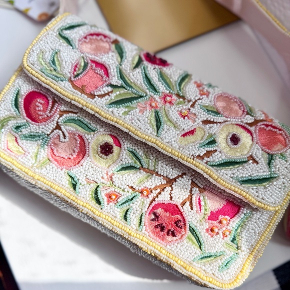 Handmade Beaded Peach Shoulder Bag + Peach Bag Charm NWT - Picture 3 of 6